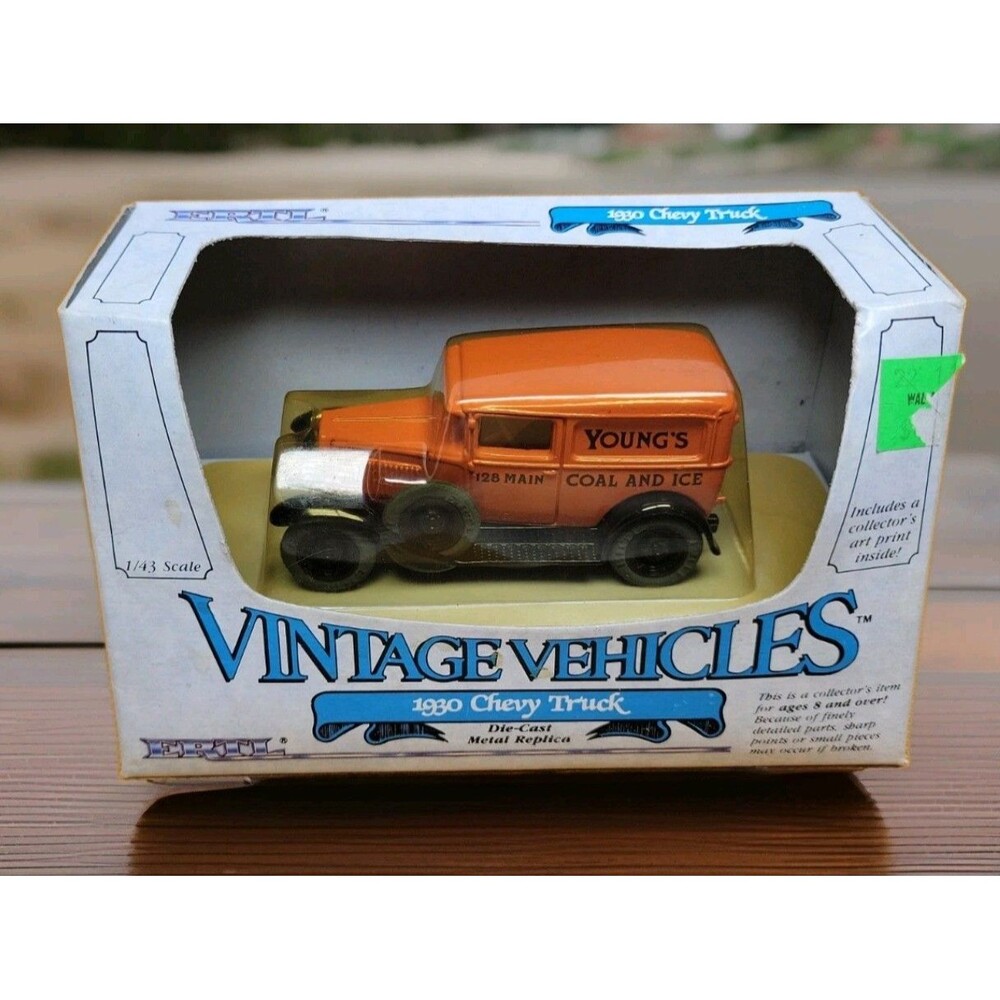 1:43 Ertl Vintage Vehicles 1930 Chevy 1/2 Ton Delivery Truck Young’s Coal 2518